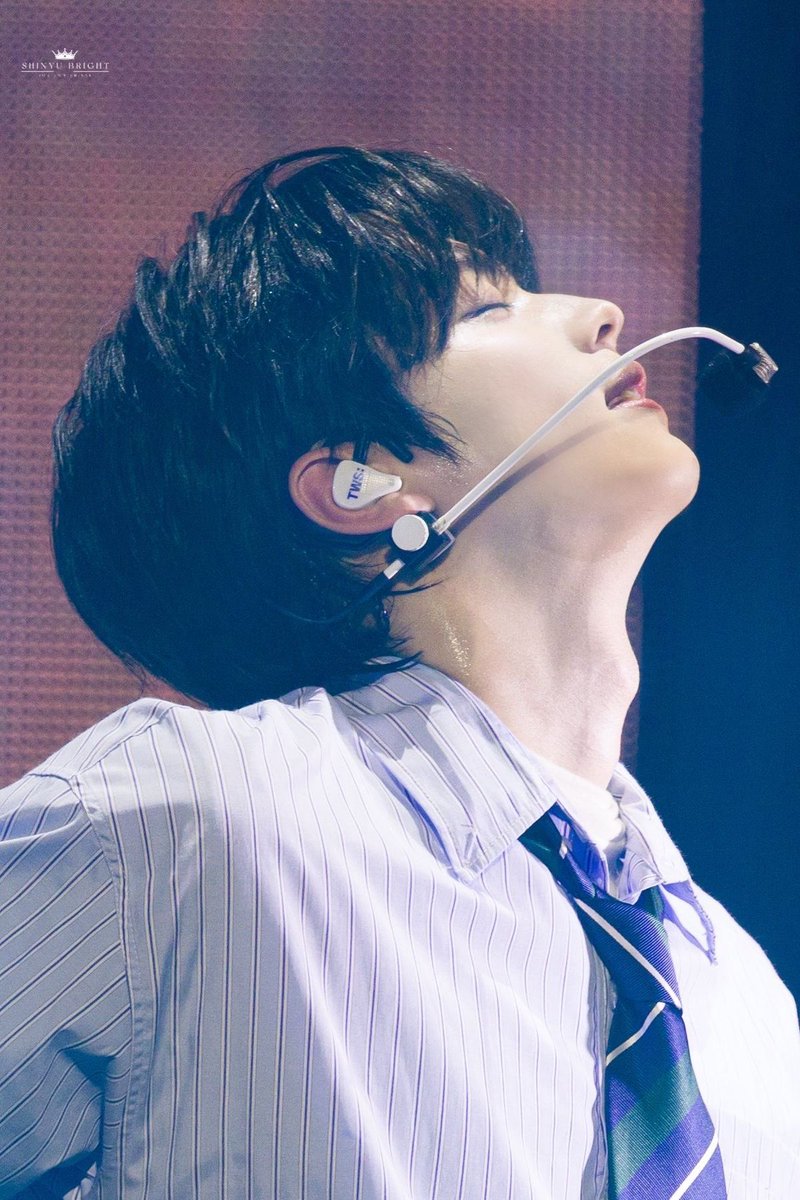 신유 목 tweet media