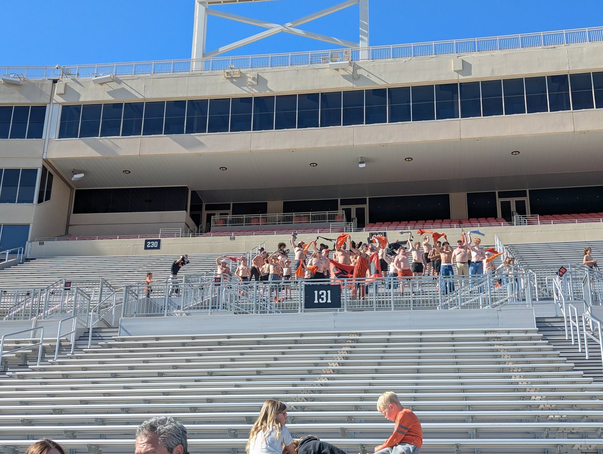 n_squared614's tweet photo. Spring game in BPS followed by some baseball at O'brate. #BeEnvious https://t.co/nujQEbRAnb