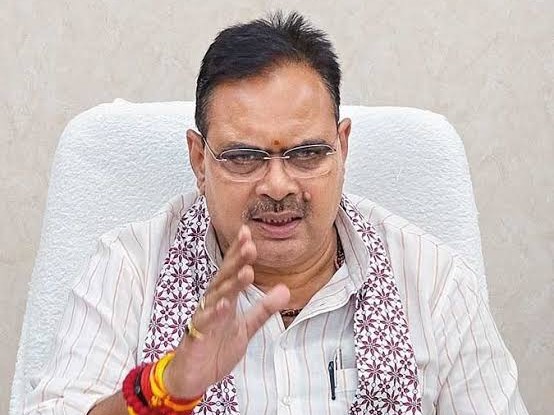 >नाम सौम्या गुर्जर और भजनलाल शर्मा जी 
>पद मेयर जयपुर और मुख्यमंत्री राजस्थान 
>जयपुर में दो सफाईकर्मियों की सीवेज में दम घुटने से मौत हो गई ,📍झोटवाड़ा जोन , वार्ड 24 ,जयपुर
>2013 का प्रोहिबिशन ऑफ मैनुअल स्कैवेंजिंग एक्ट किसी भी प्रकार से व्यक्तियों द्वारा बिना प्रोटेक्टिव गियर