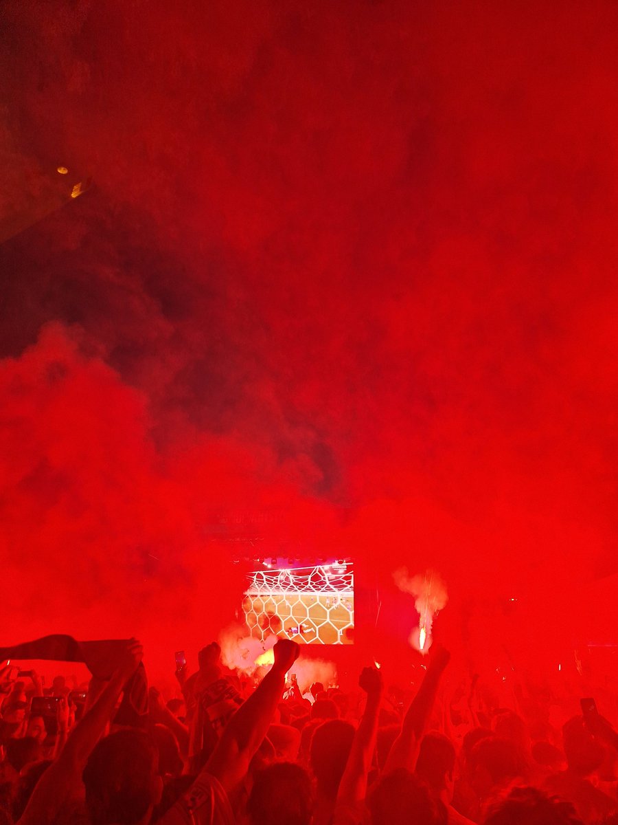 COLCHONERO7979 tweet media