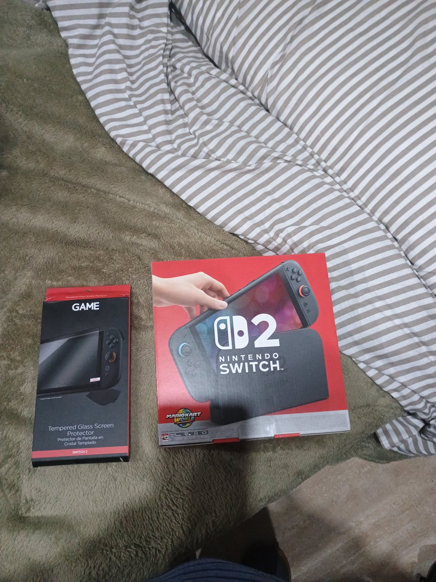 JaviLinux97's tweet photo. Ya llegan los primeros regalos https://t.co/0pzlRutfcy