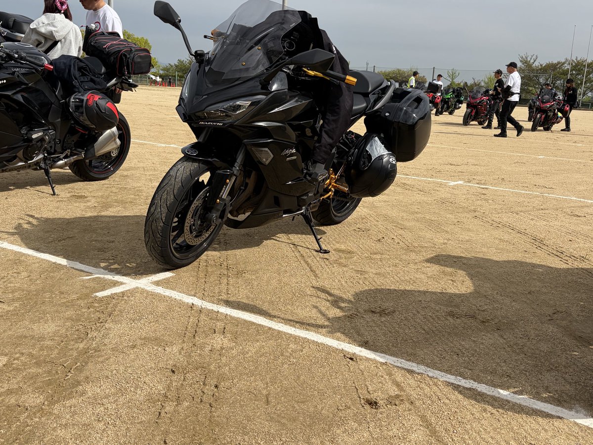 Mú@Ninja1000SX tweet media