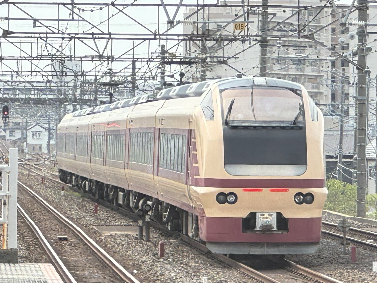 KeiT_189train's tweet photo. 南流山に珍しい電車いた！！
これはなんてやつなんだ？？ https://t.co/PKTBz1jrRn