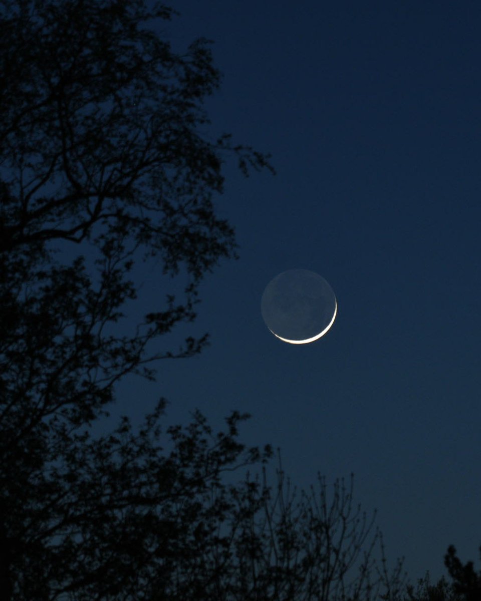 JunedYPatel's tweet photo. 2.42% Illuminattion • Waxing Crescent Moon • Bolton (UK) • 18 April 2026 (Saturday) https://t.co/A1s5S0UjgM