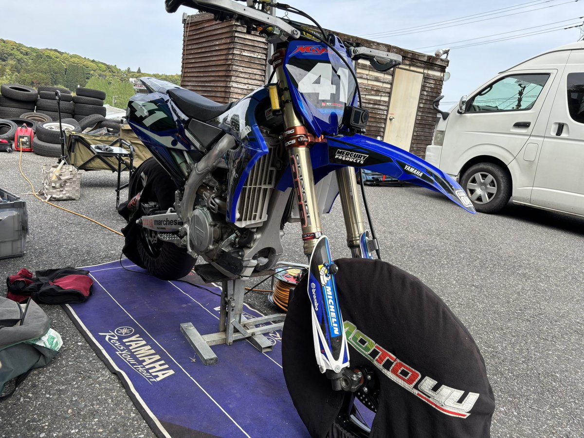 まずは予選
今日も1日にご安全に