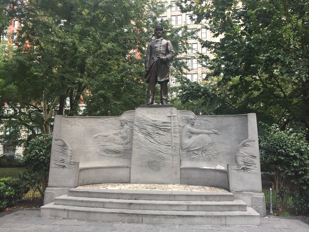 MarkWerling5's tweet image. Big day in the Civil War.

In 1862, German conscripts mutinied at Fort Jackson, Louisiana.  In doing so, they opened the Mississippi River to the Union.  Admiral Farragut steamed easily to New Orleans.

Farragut's statue in New York.  #CivilWar #Farragut