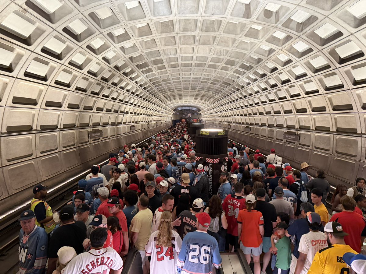 TalkNatsPodcast's tweet image. Fans showed up today!