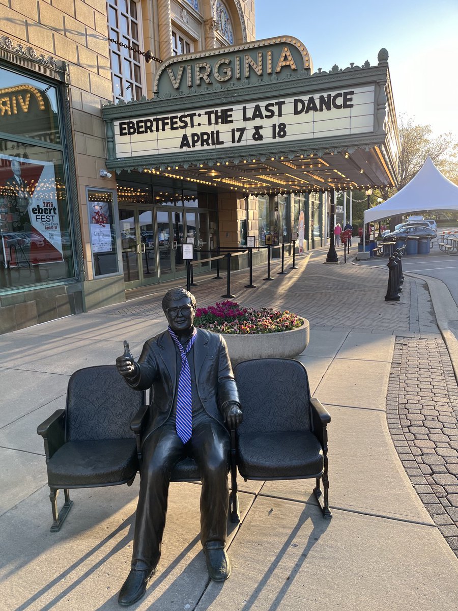 BBarn64's tweet photo. Downtown Champaign https://t.co/NoUUjdvyx7