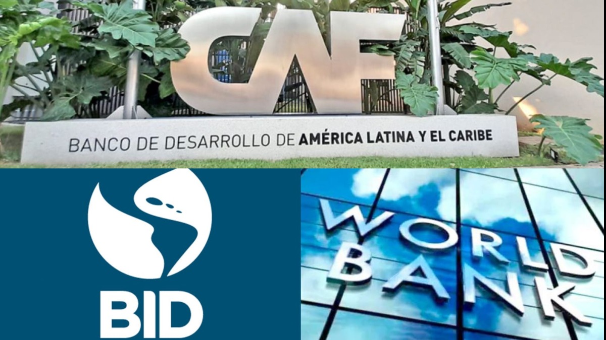 noticiasfides's tweet image. 🔵 #GrupoFides | #ANF #Economía 𝐓𝐫𝐞𝐬 𝐨𝐫𝐠𝐚𝐧𝐢𝐬𝐦𝐨𝐬 𝐦𝐮𝐥𝐭𝐢𝐥𝐚𝐭𝐞𝐫𝐚𝐥𝐞𝐬 𝐲 𝐂𝐡𝐢𝐧𝐚 𝐬𝐨𝐧 𝐥𝐨𝐬 𝐚𝐜𝐫𝐞𝐞𝐝𝐨𝐫𝐞𝐬 𝐝𝐞𝐥 𝟕𝟓,𝟗% 𝐝𝐞 𝐥𝐚 𝐝𝐞𝐮𝐝𝐚 𝐞𝐱𝐭𝐞𝐫𝐧𝐚 𝐝𝐞 𝐁𝐨𝐥𝐢𝐯𝐢𝐚

Lea la nota aquí 👉🏻 acortar.link/omiBcA