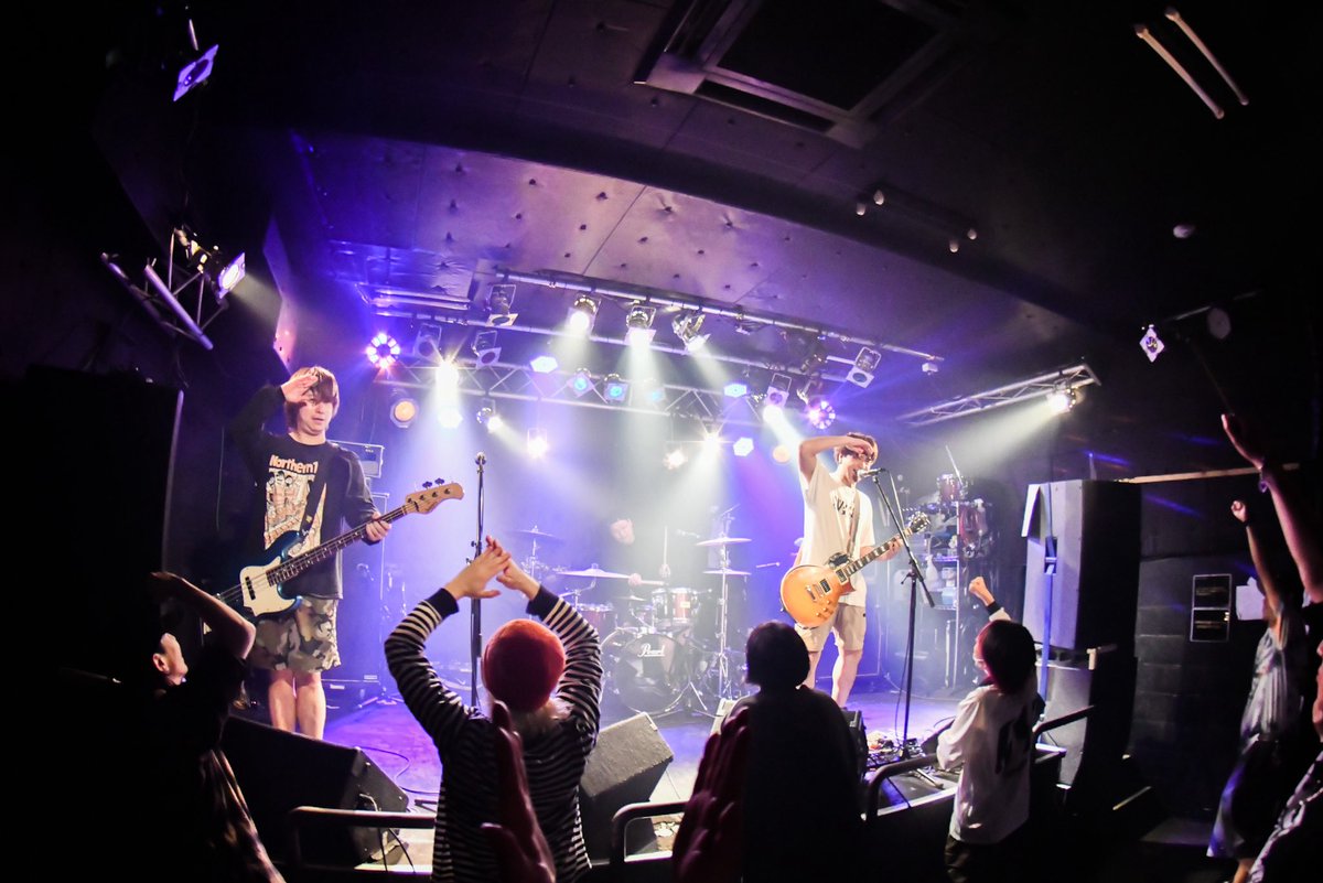 Hand Led official tweet media