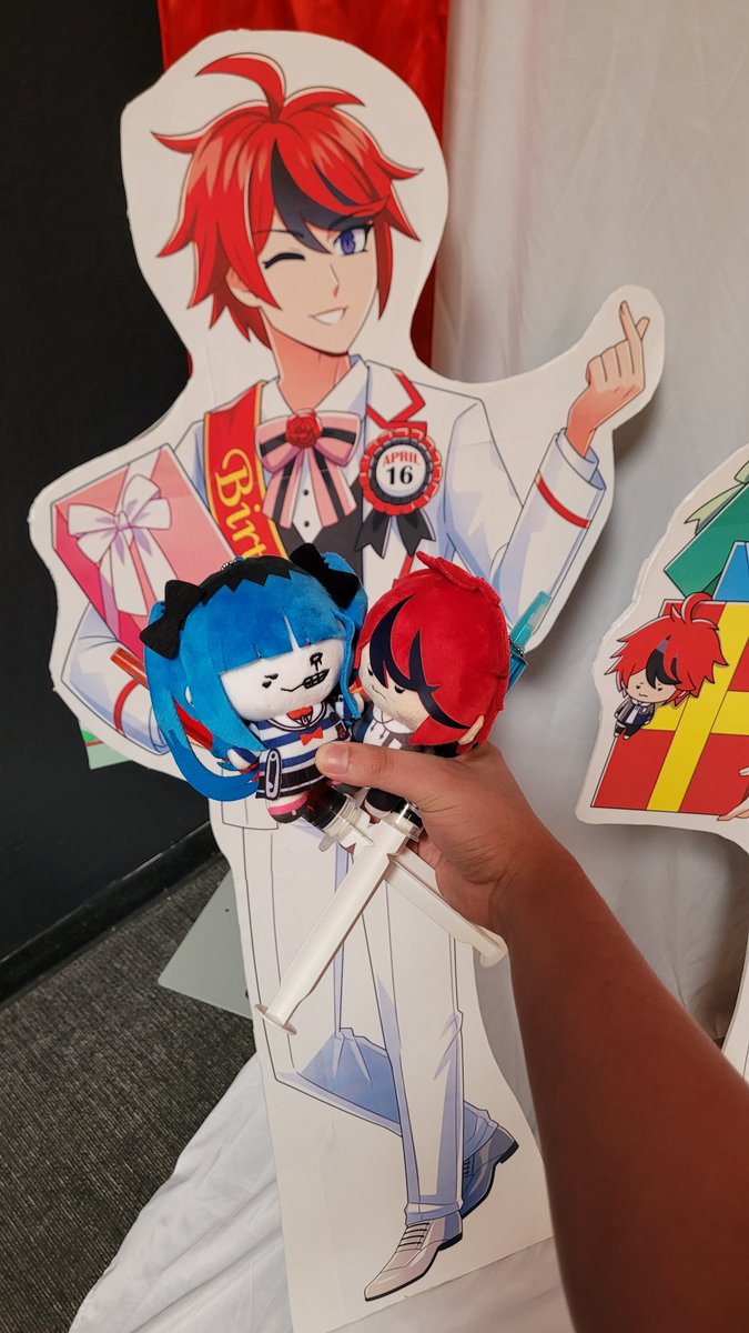 LonerofGaming's tweet photo. A nice little event, dropped in &amp; may have left a piece of propaganda behind. ^v^ https://t.co/APlXLqS1Jb