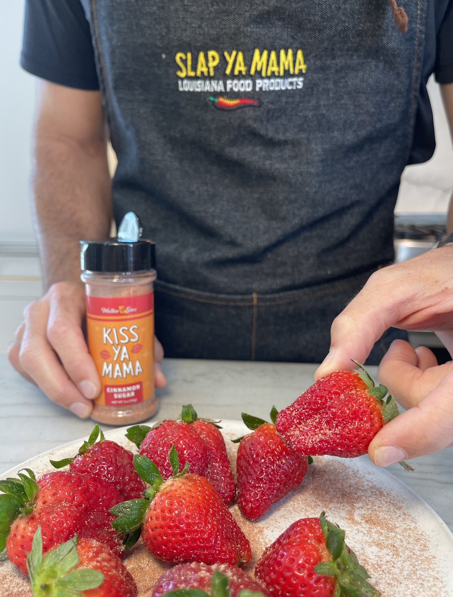 kissyamama's tweet photo. Strawberry season done right 🍓 https://t.co/iaBMf3VJqI
