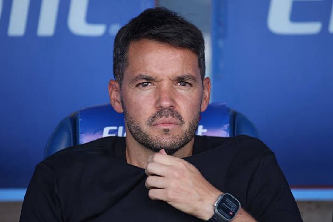 chrisbeat1019's tweet photo. No olvidar que se pagaron 2MD 💵 DE CLÁUSULA DE RESCISIÓN! Por traer a este miserable DT de pacotilla! 😂!

A veces simplemente NO SE ENTIENDE a la famosa “inteligencia deportiva” 🔵🙄 https://t.co/N8bJcjPGfd