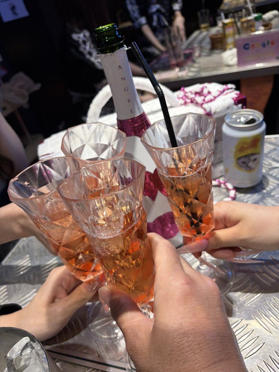 はじめ(コンカフェ難民中) tweet media