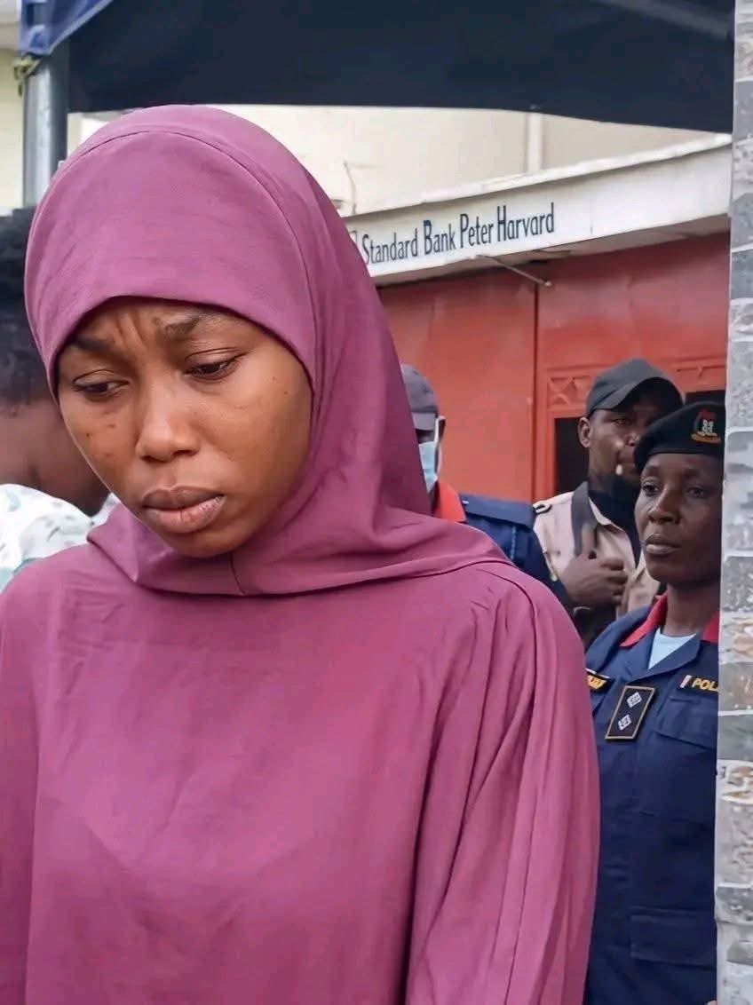 Khalach's tweet photo. I have developed so much respect for @DanielRegha even as a devoted Christian, yet it did not stop him from standing for this innocent, defenseless and voiceless young lady who suffered humiliation in the hands of female NCDC official at a JAMB Centre for simply wearing a hijab. https://t.co/nuaTJIl6KT