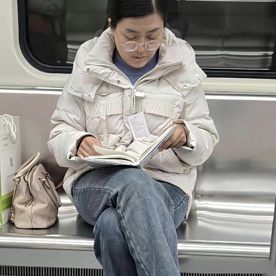 繁律 tweet media