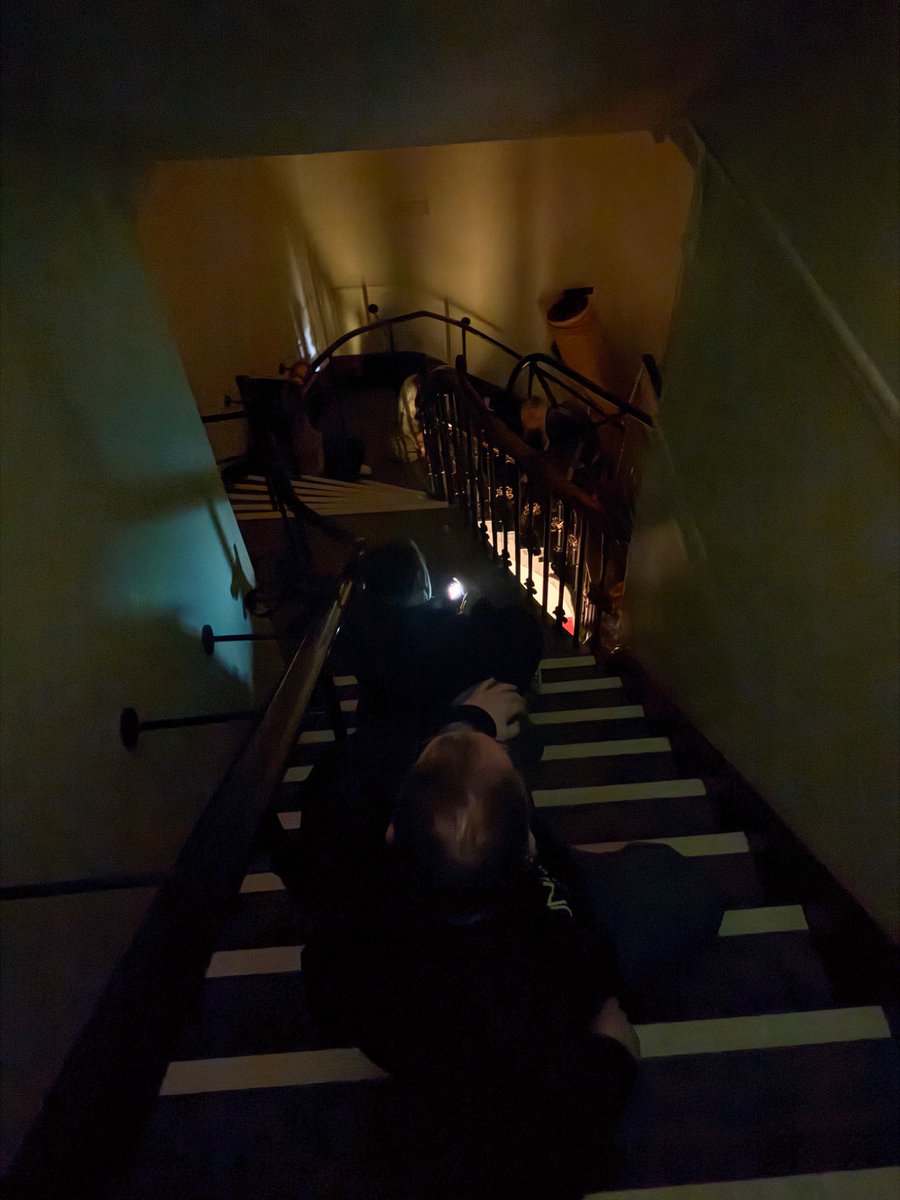 Peter Laws tweet media