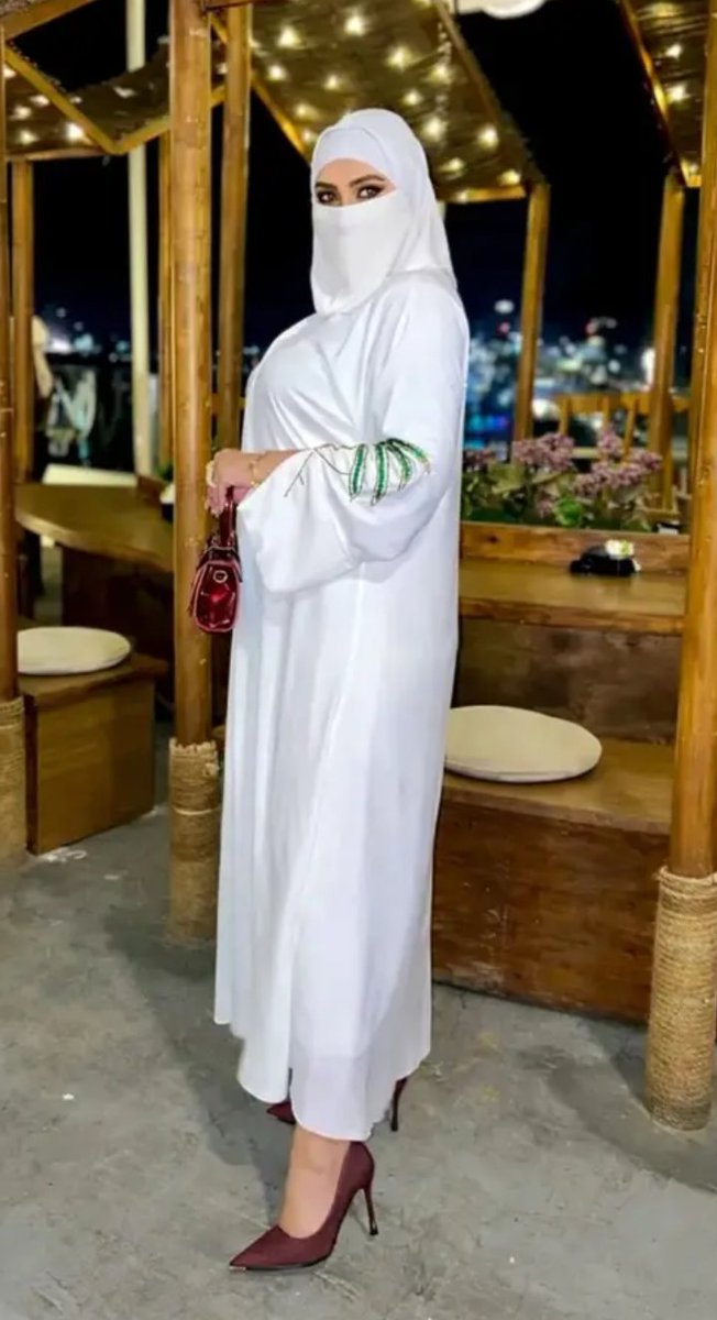 الشيخه احلام المنقبه tweet media