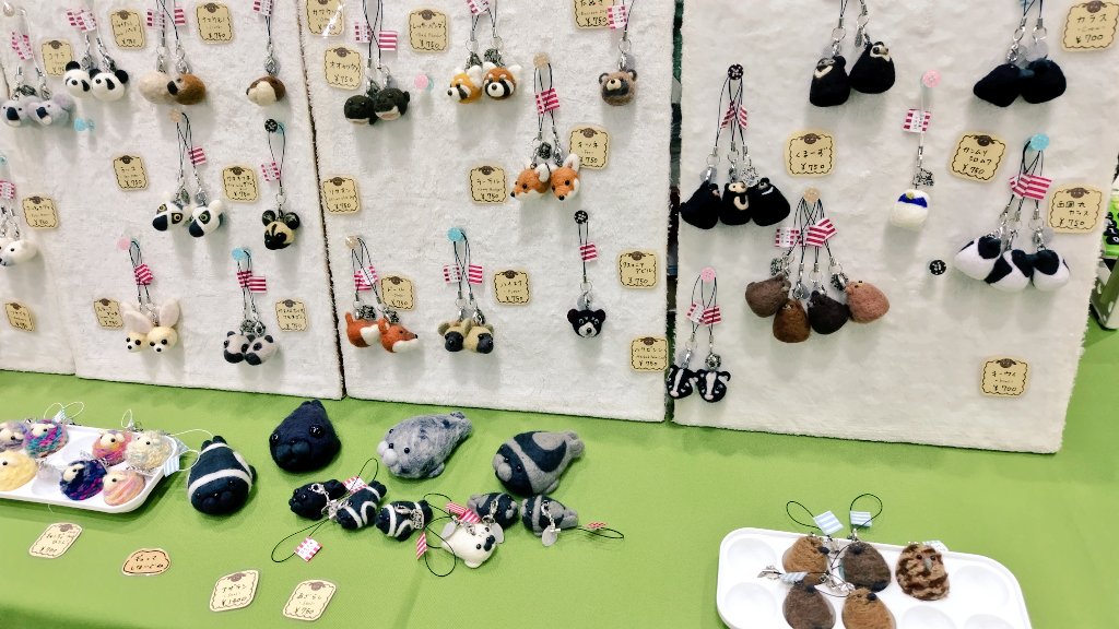 #まるデザ ２日目最終日、晴天なり！
夢メッセみやぎ本館展示棟、ブース番号【М-10】にてこちらのメンバーとお待ちしています。
17時閉場ですが少し早めにゴソゴソ片付け始めますことお許しください
m(_ _)m