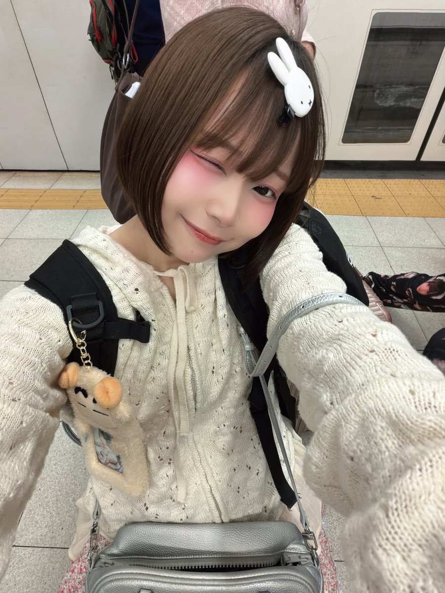 双葉おと #フラサービックル tweet media