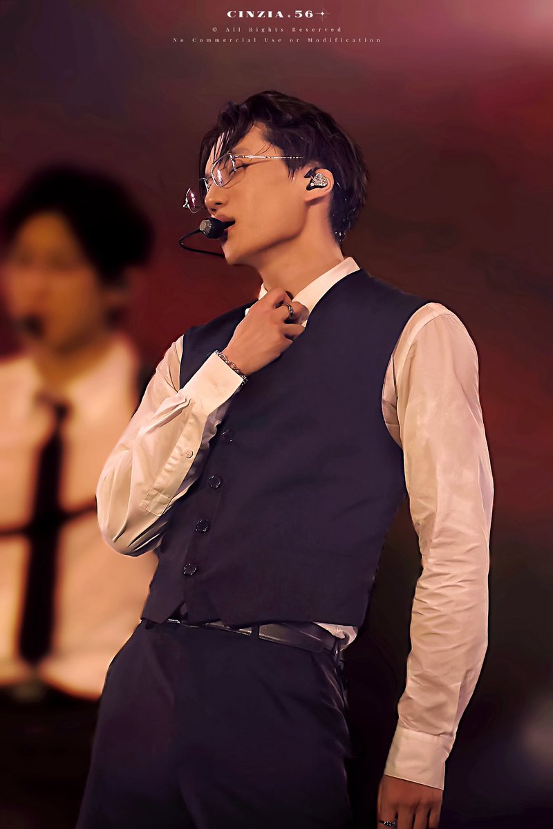 Jongin Pics ♡ tweet media