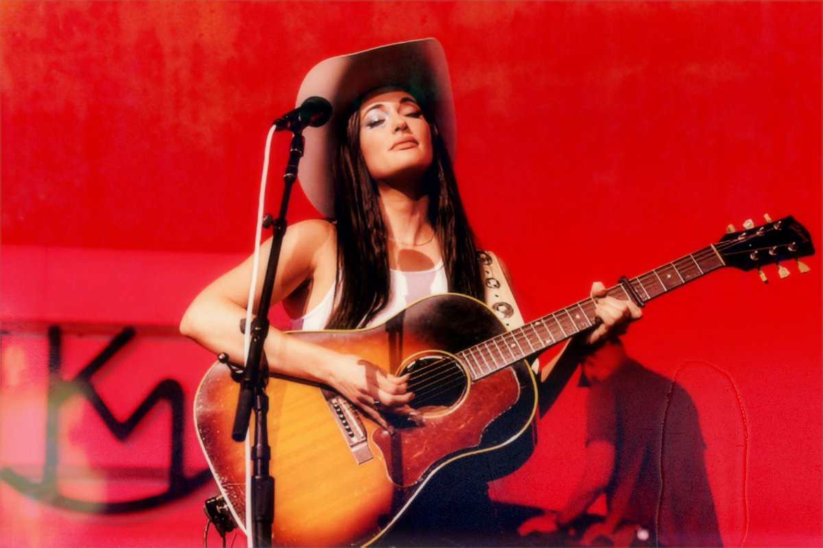 Kacey Musgraves Brasil ★ tweet media