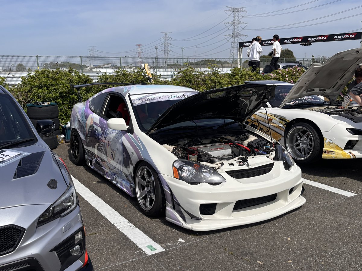 リファ tweet media