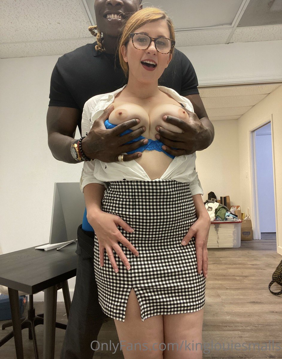 LongliveSmalls's tweet photo. @lporiginalg As a black man living in a white world none of that shit affects me, because I hit em where it hurts the most, and that’s fucking they white wives, and daughters that really burns their soul makes em mad cause them white bitches ain’t talking about they lil 🍤 https://t.co/fDTFGynqnr