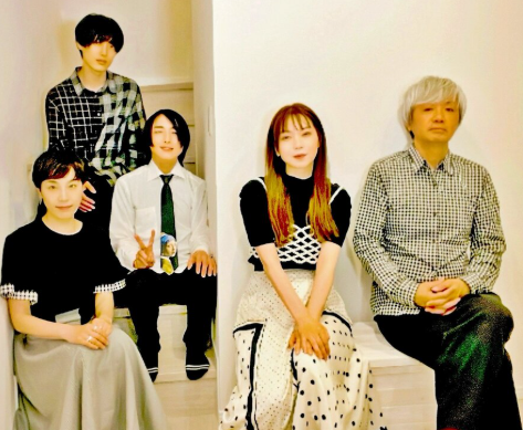 トランスパンダ応援チケ・リターン2種 ぬいぬいセット　500円/口 １口　今回の台本データ  ２口　+今回の５月の視聴期限付き公演動画。  （※公演終了数日後に予約時メールへ送付）  3口 +2025年8月に火曜日のゲキジョウ上演 トランスパンダ「やがてハッピーエンド」のDVD。 1500円で３つの特典！