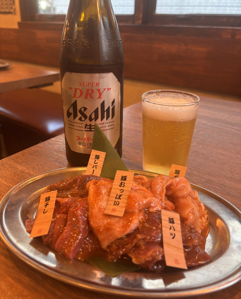 yamadaoutput's tweet photo. 三度目の訪問
中央区八丁堀の
いろり家ホルモン八丁堀店

再びヒトハラ焼き…
今回は赤（味噌）と白（塩）😁

☑️いつも変わらず超新鮮ホルモン
☑️メニューが豊富でどれもおいしい
☑️量が十分がっつり食べれて大満足

店員さんの接客もよく、おいしく飲み食いできます👏

PR
#グルメ https://t.co/4RloBnflxg