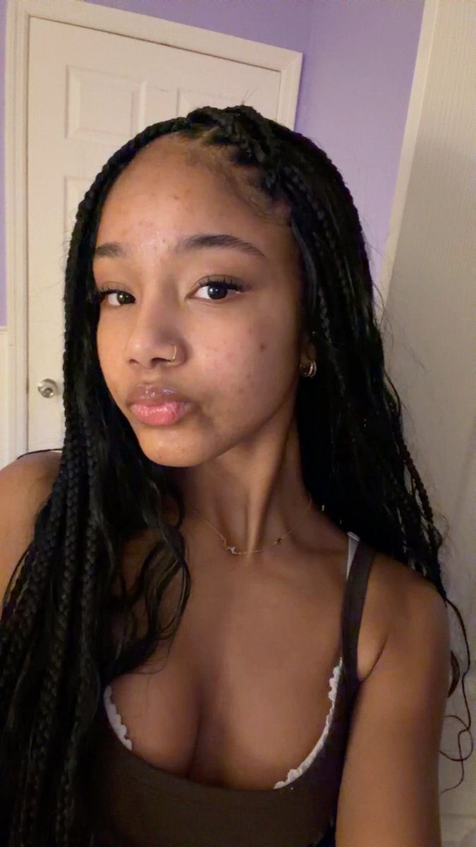 mariajose12978's tweet image. Happy birthday my baby!! I remember when I was holding as a baby like it was yesterday! ❤️ #HBD #17YEARSOLD