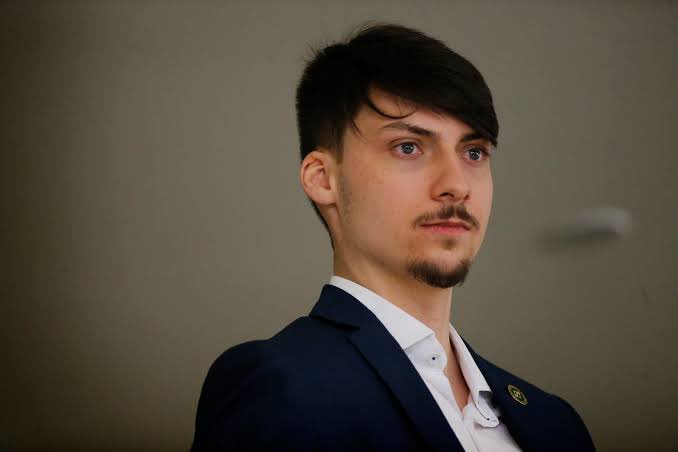 Felipe Costa ( Conta Reserva ) tweet media