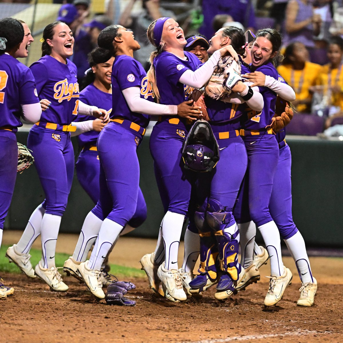LSU Softball tweet media
