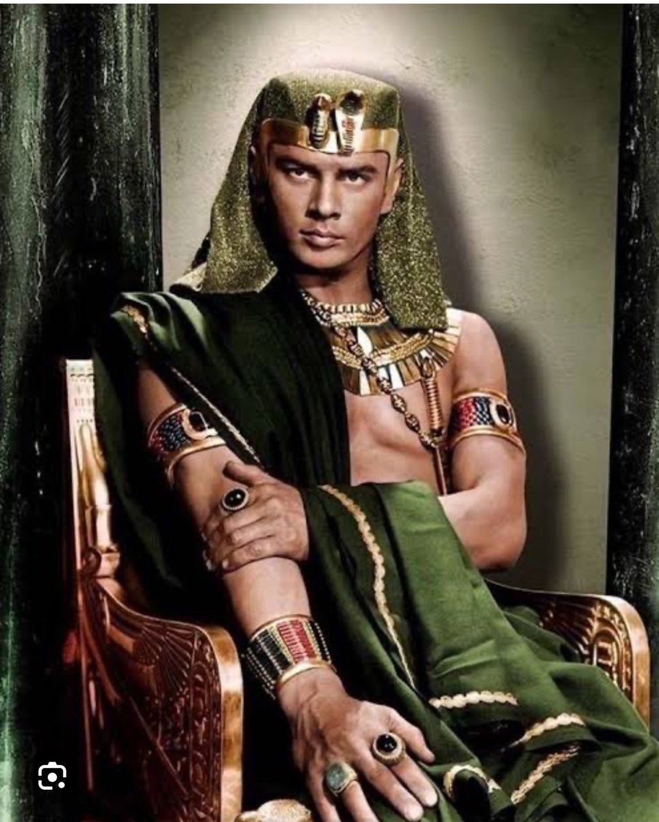 tokwauluaena2's tweet image. #RDC Les migrations forcées ou pas ont des conséquences. Pourquoi l’Afrique est noire sauf l’Afrique du Nord?
MIGRATION de la race &amp;lt;blanche&amp;gt;
Les migrants ne sont jamais l’élite des pays d’origine mais ils font souches par la violence,la peur et la TRAHISON 
Ça commence comme ça.