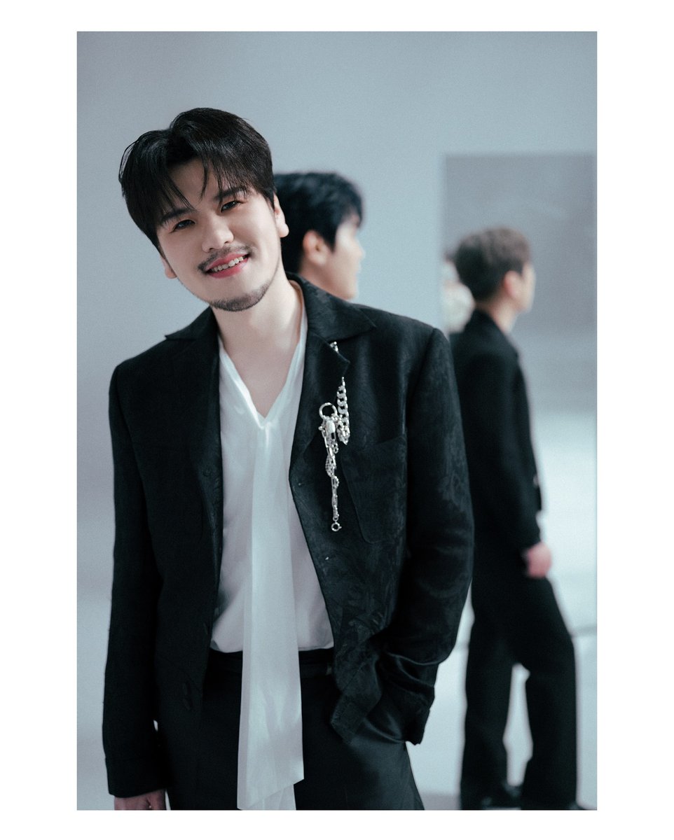 #2년전_오늘의_라포엠

2024.04.19. (금, 05:10 PM)

#라포엠 #유채훈 인스타그램 @ ych_view

“
@baritone_jms
:
#니콘zf #nikonzf
#라포엠 #lapoem
“

#정민성 #최성훈 #박기훈