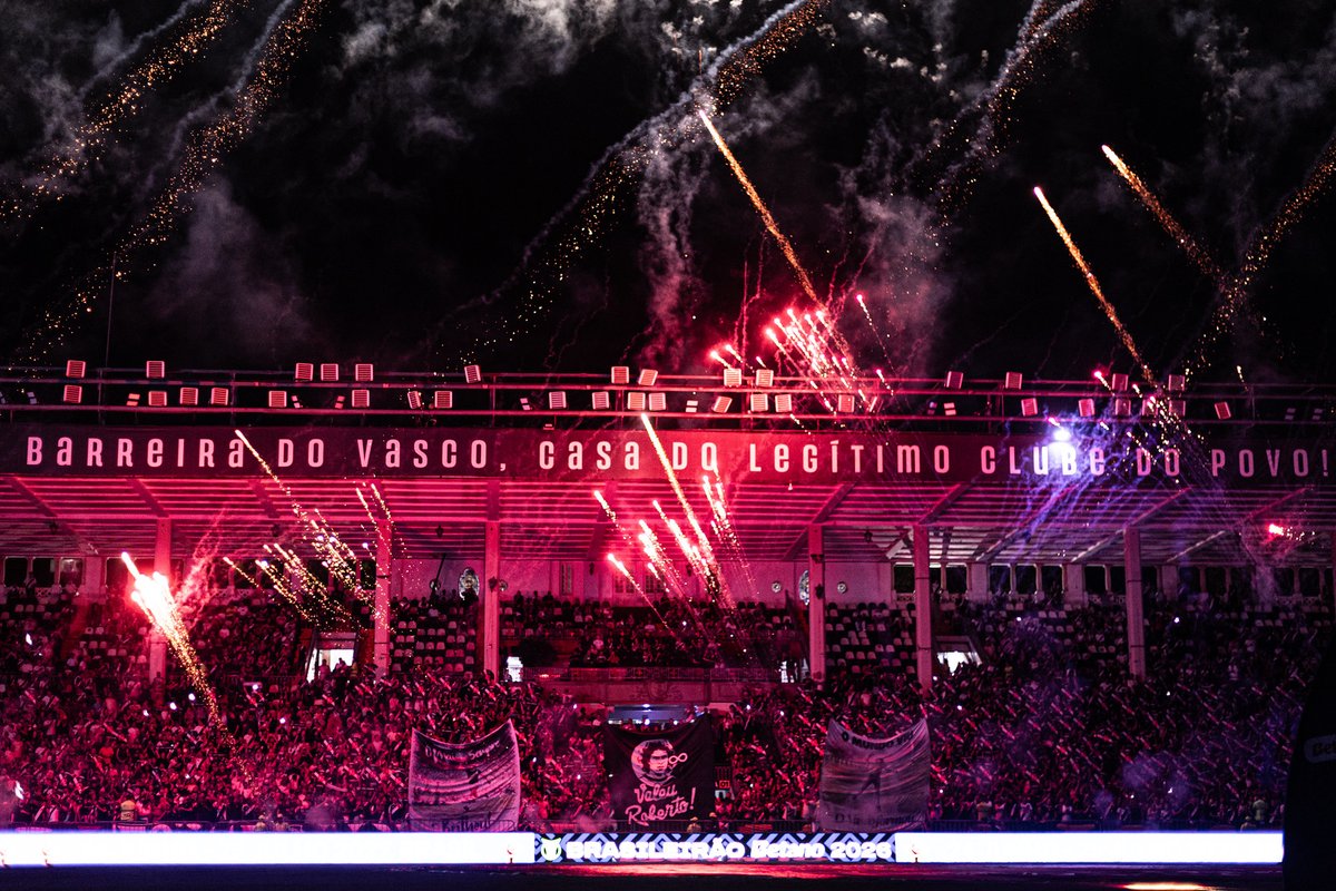 Uma excelente noite para todos os vascaínos! ❤️🧨💢

📸: Matheus Lima | #VascoDaGama