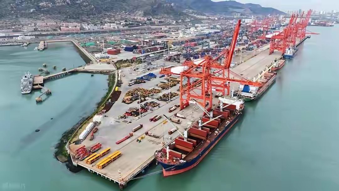 hello world tweet media