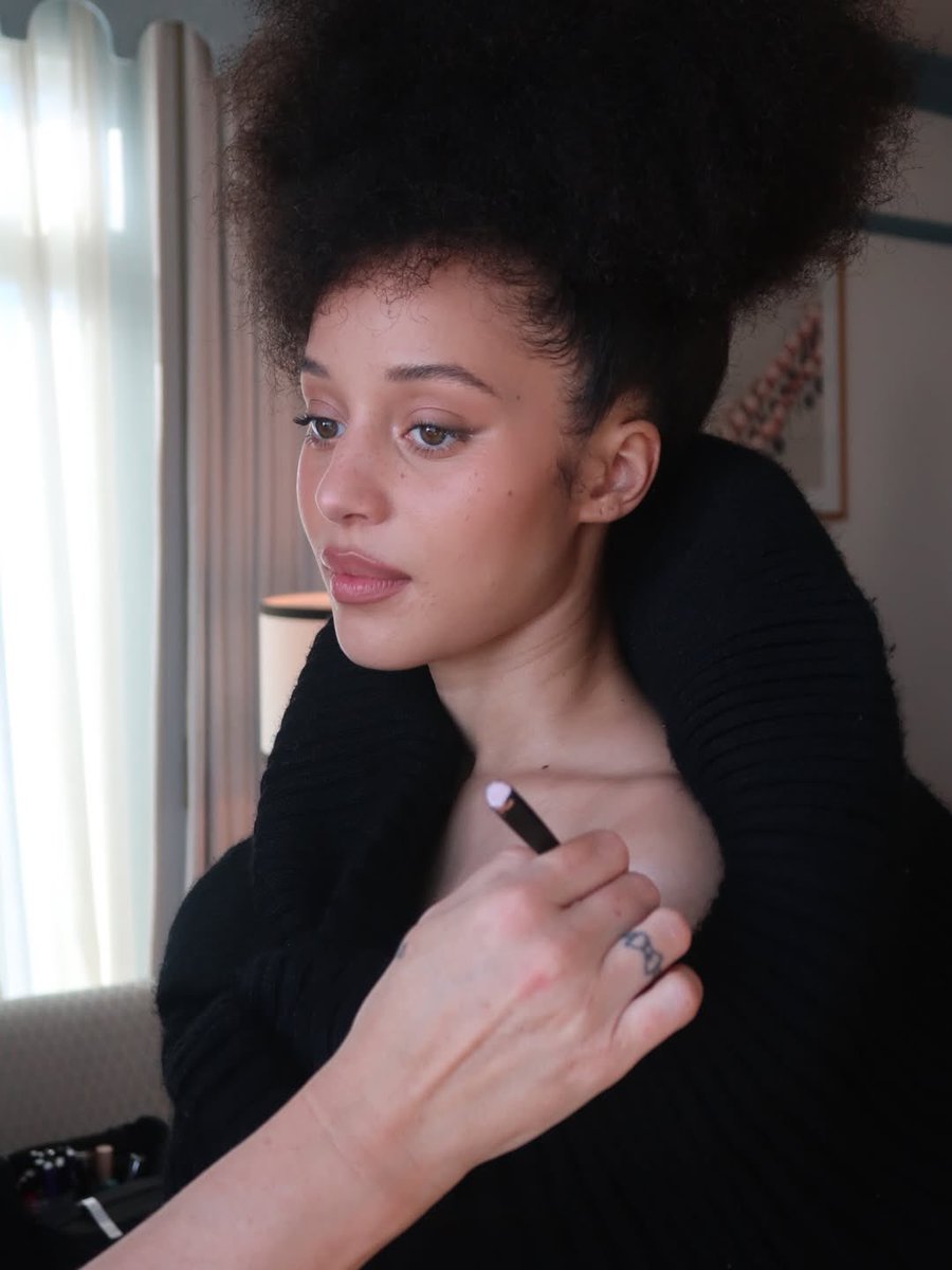 󠁯best of chase infiniti tweet media