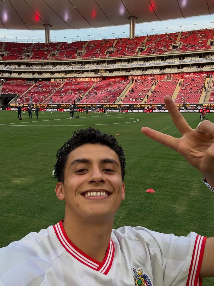 Se volvió canon

El refuerzo es la afición 

Y denme rápido mi copa “tenemos a la afición de refuerzo 2026”