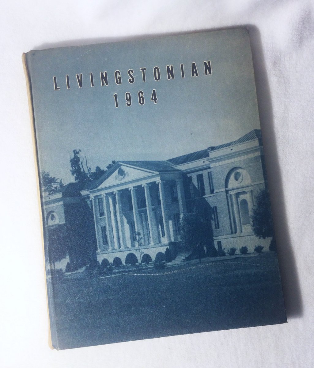WildcardWares's tweet image. 1964 Livingstonian Livingstone College Yearbook AKA SGR DST ZPB Salisbury, NC  
#Livingstonian #Livingstone #College #Yearbook #AKA #SGR #DST #ZPB #Salisbury #NorthCarolina #ebay #WildcardWarehouse

ebay.com/itm/3365407301…