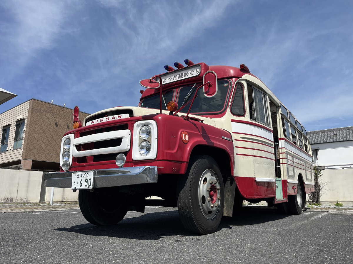 鑛鉄道 tweet media