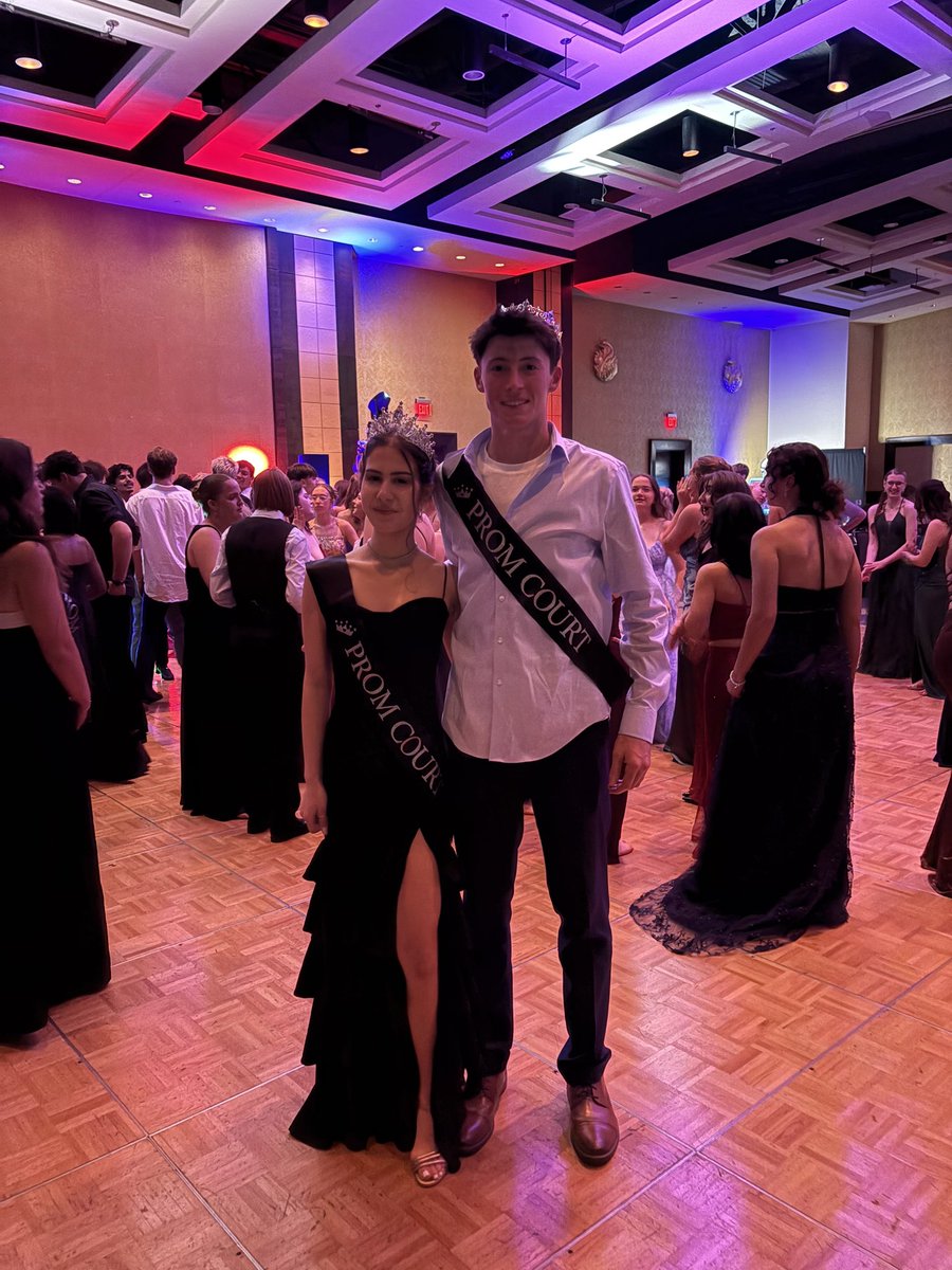 lshspioneers's tweet image. Congratulations to the 2026 @lshspioneers Prom King, Brady Messinger and Prom Queen, Taline Al Kurdi! Congrats to the rest of the Prom Court who all did a great job on the court this year! #prom #promcourt