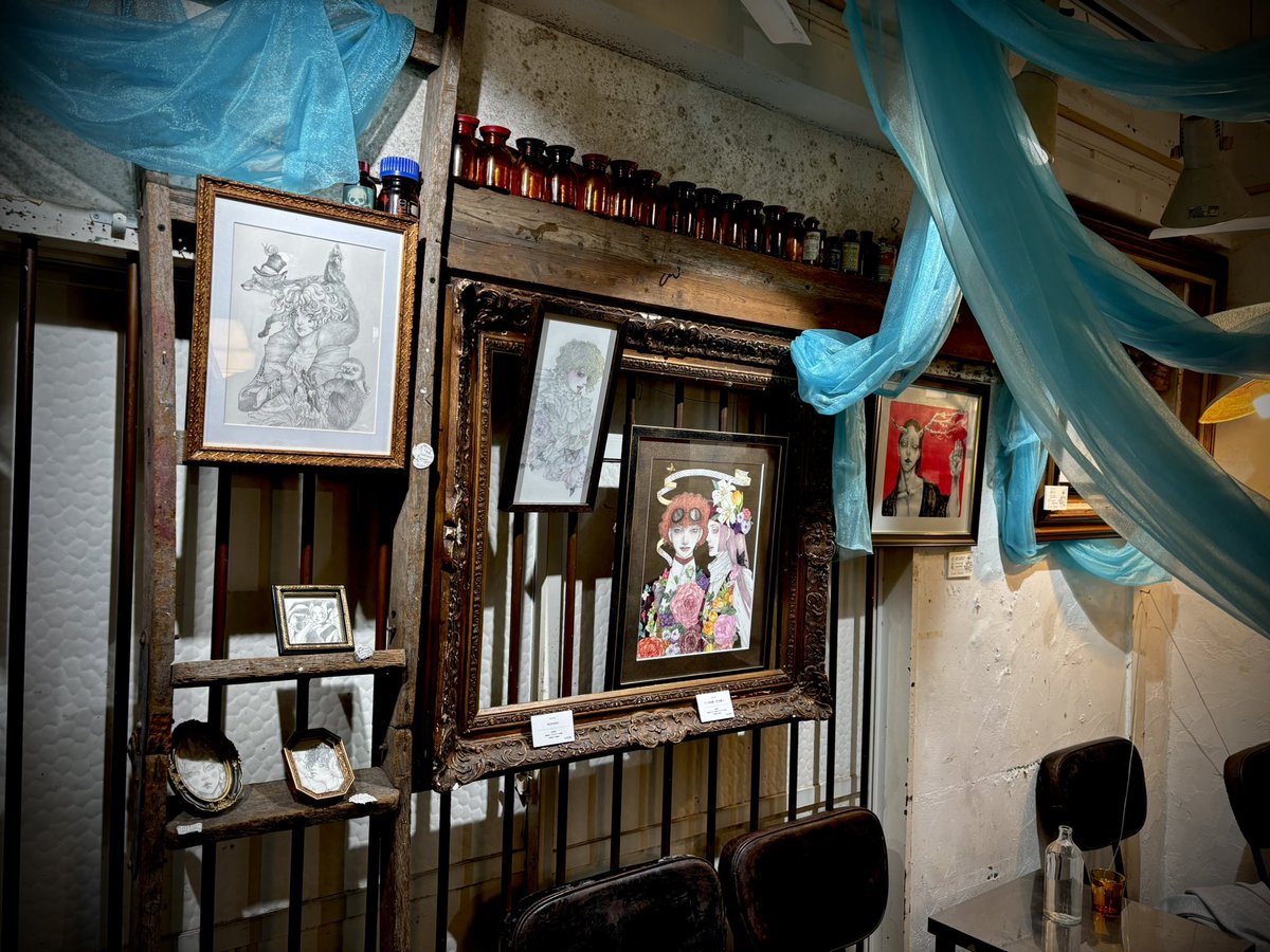 グループ展
⚜️心象の美しき存在⚜️

いよいよ本日19日最終日となりました！
この空間もあと僅か…

各作家様の素敵な作品・コラボメニュー等お楽しみ下さいませ✨🥀

◆会場 カフェ・アナムネ(心斎橋)
◆12時〜17時
＊カフェにより1オーダー制