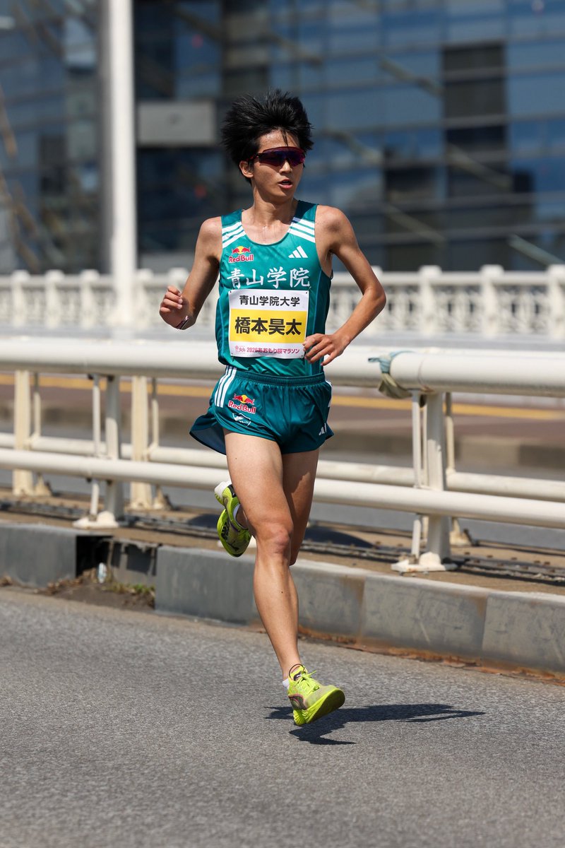eldoreso's tweet photo. あおもりさくらマラソン 2026
ハーフマラソンの部 8.5km地点
青山学院大学の橋本昊太選手・前川竜之将選手・浜川舜斗選手が、先頭を軽やかに通過していきました！ https://t.co/7aGz4gWeDm
