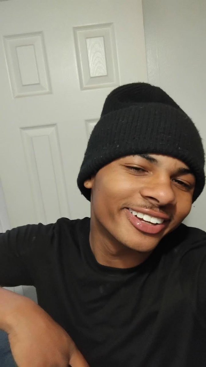 plaayacam's tweet photo. I go prettyboy every trip🤷🏼😂who in Atl? Links? #lightskin #prettyboy
#atllinks #meets #404atl #atlanta #explore #TaksimMeydanı #brøndby #AbelardoSeráPresidente https://t.co/qjnm5iylvn