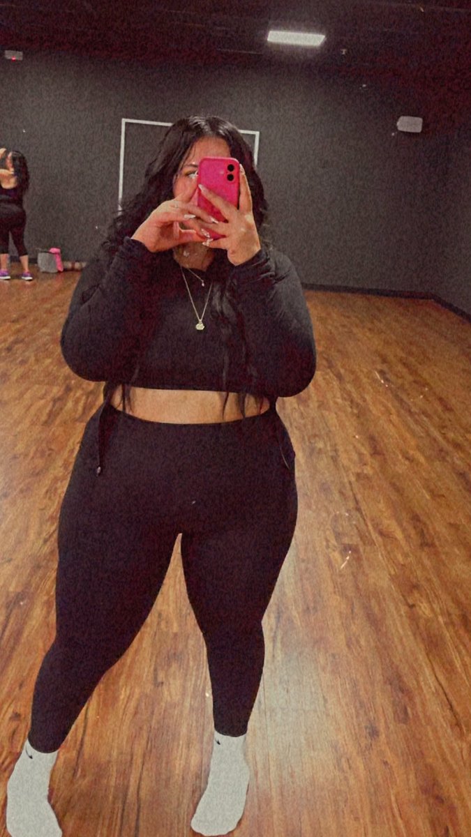 Api📍📱 tweet media