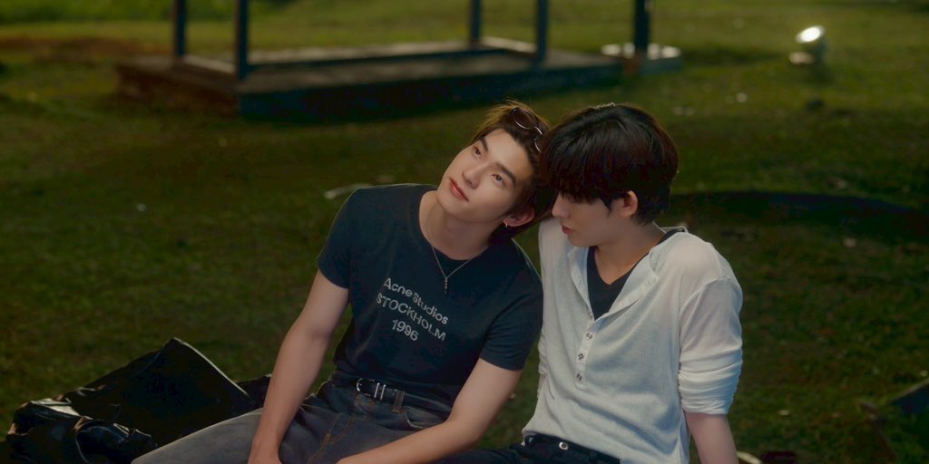 For POR SUPPAKARN ❄️ tweet media