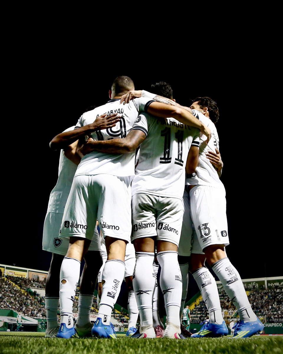 BOM DIA, FAMÍLIA BOTAFOGO! 🔥🌟

Terça-feira, FERIADO, nos vemos no Nilton Santos! Acesse botafogo.com.br/ingresso e garanta seu lugar para o duelo da Copa do Brasil! 🏟️🎫

📸 Vítor Silva / BFR