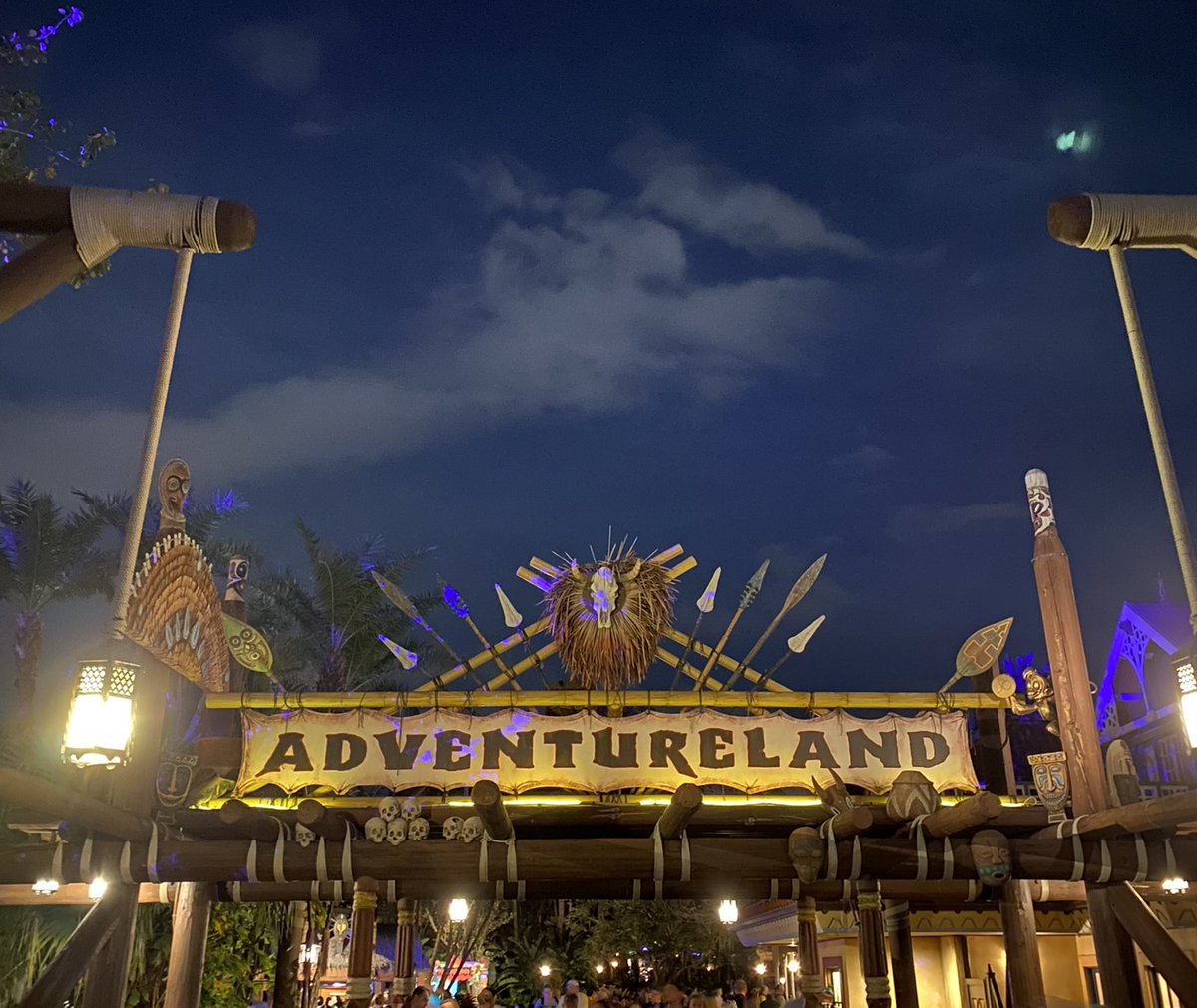 Disney Clips Guy tweet media