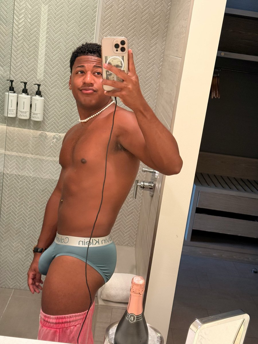 Raphael69 tweet media